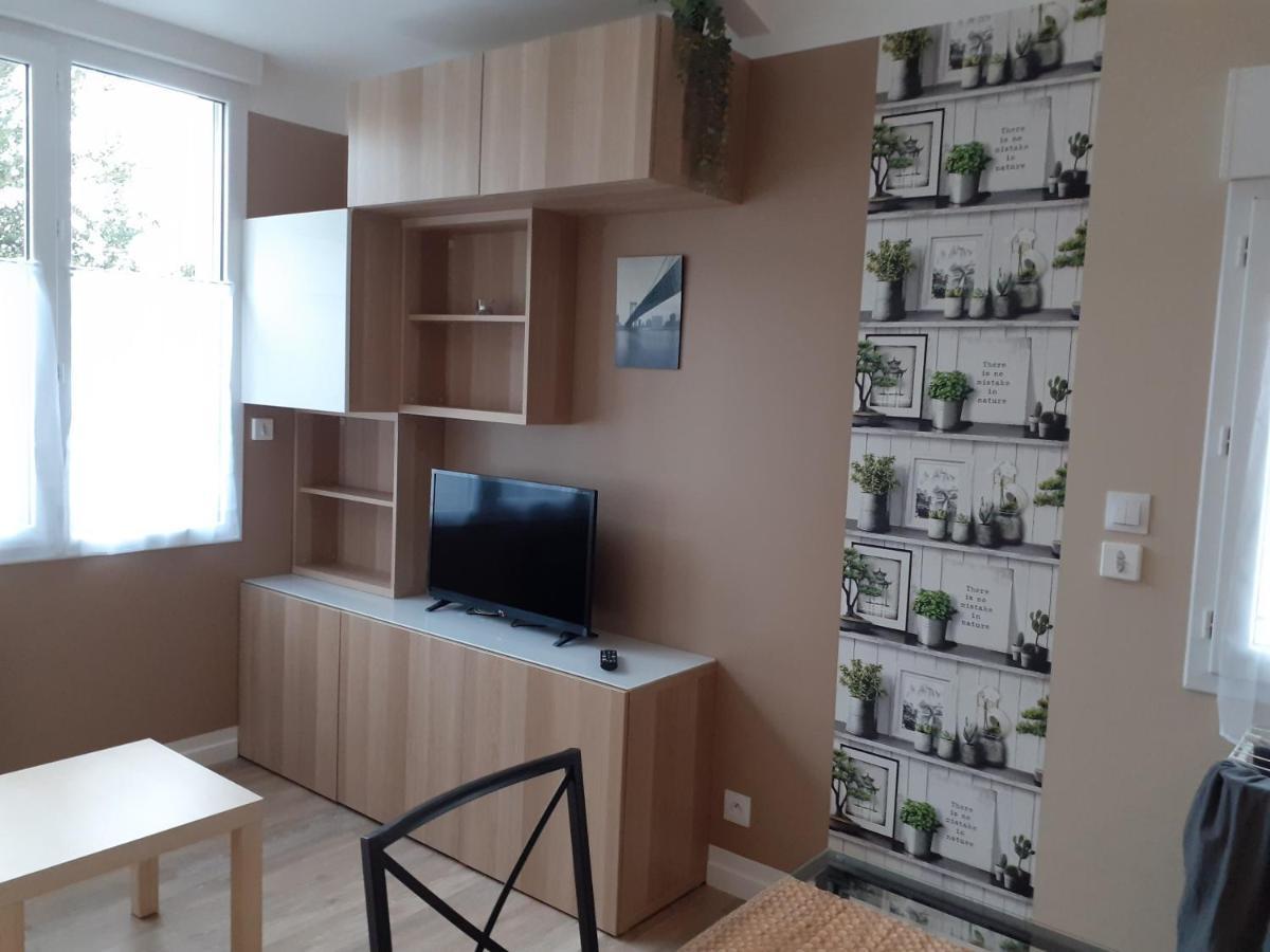 Appartamento Mini Loft Saintes Esterno foto