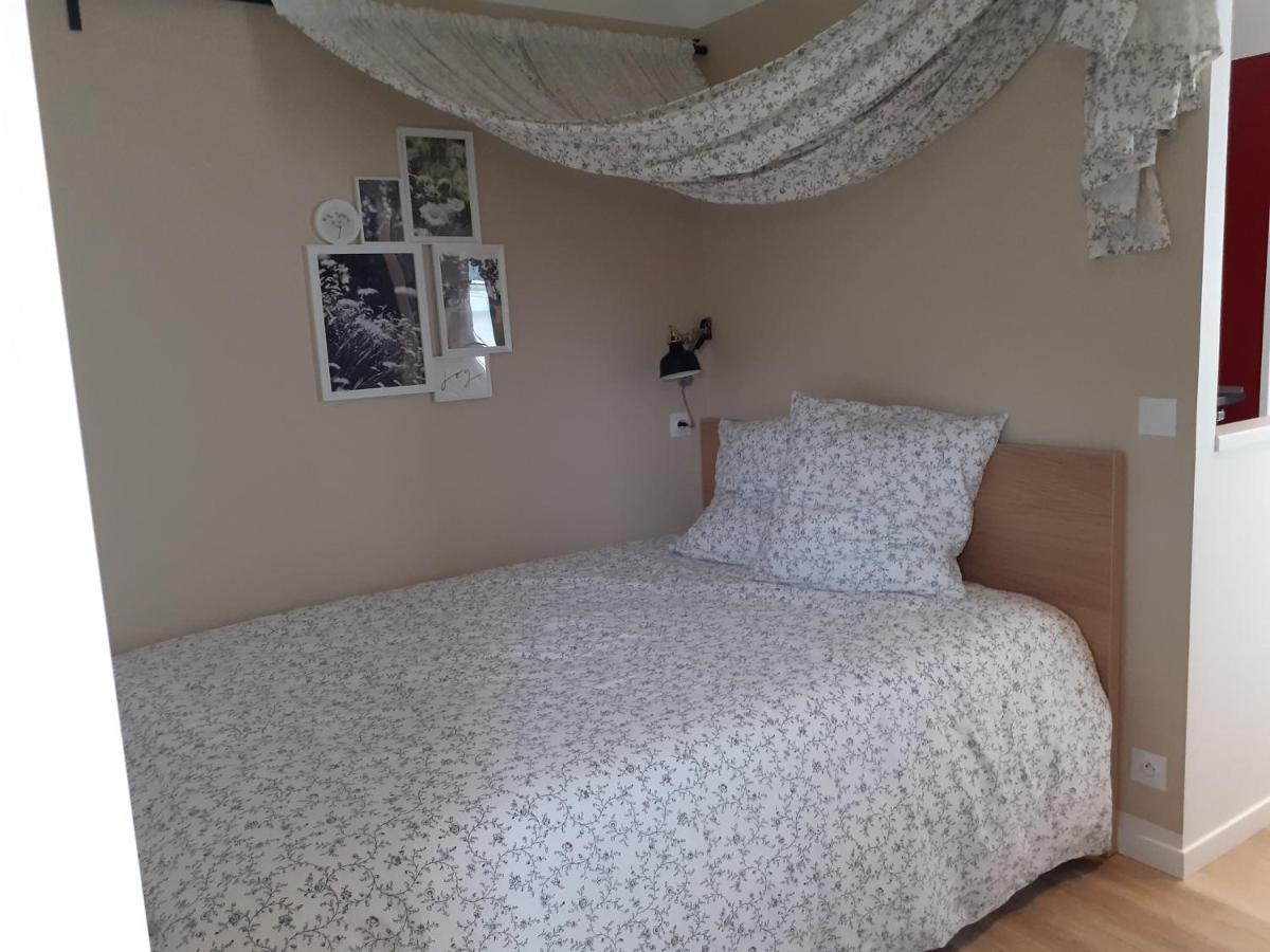 Appartamento Mini Loft Saintes Esterno foto